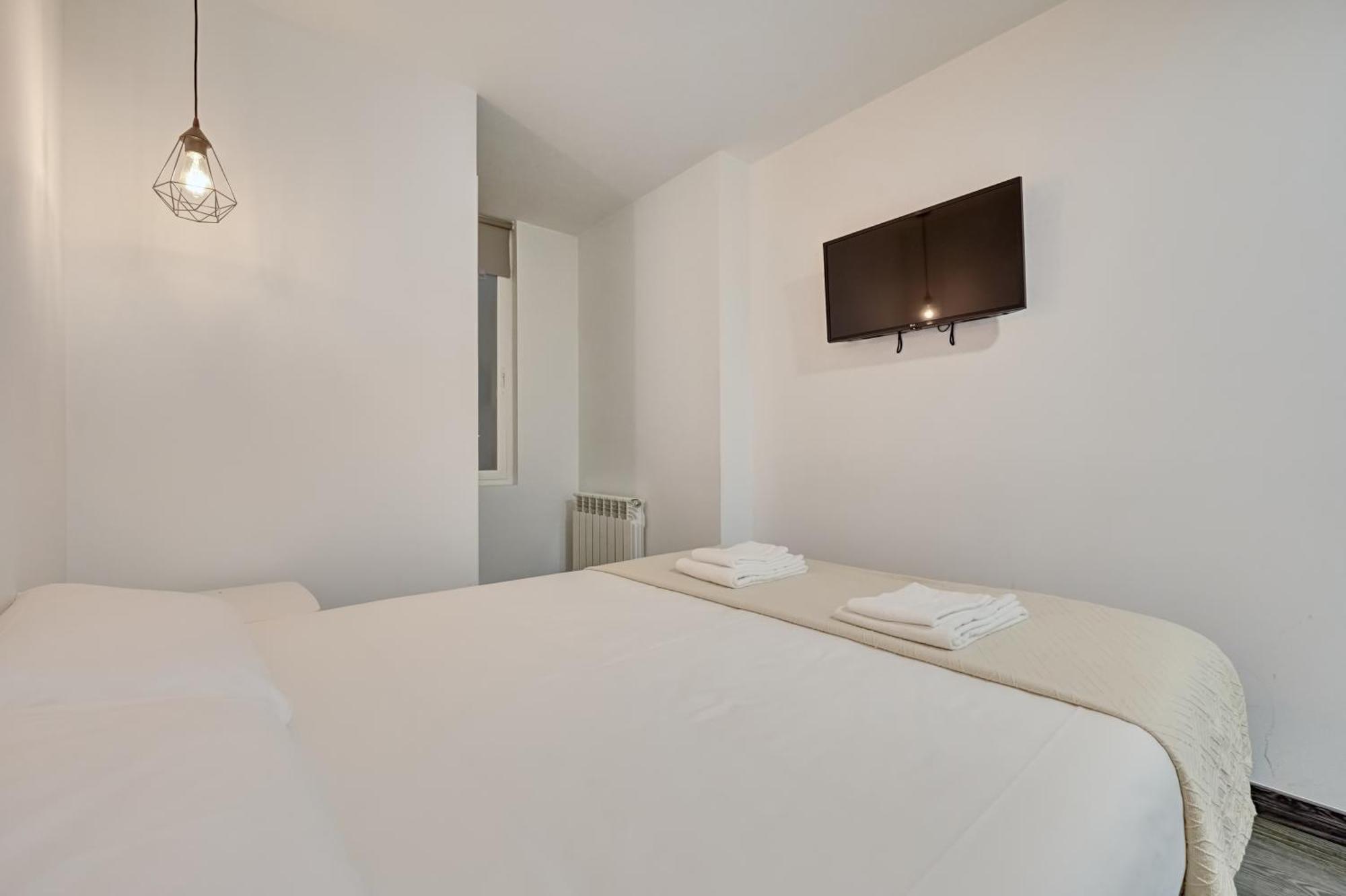 El Navarro Suite By Clabao Pamplona Exterior photo